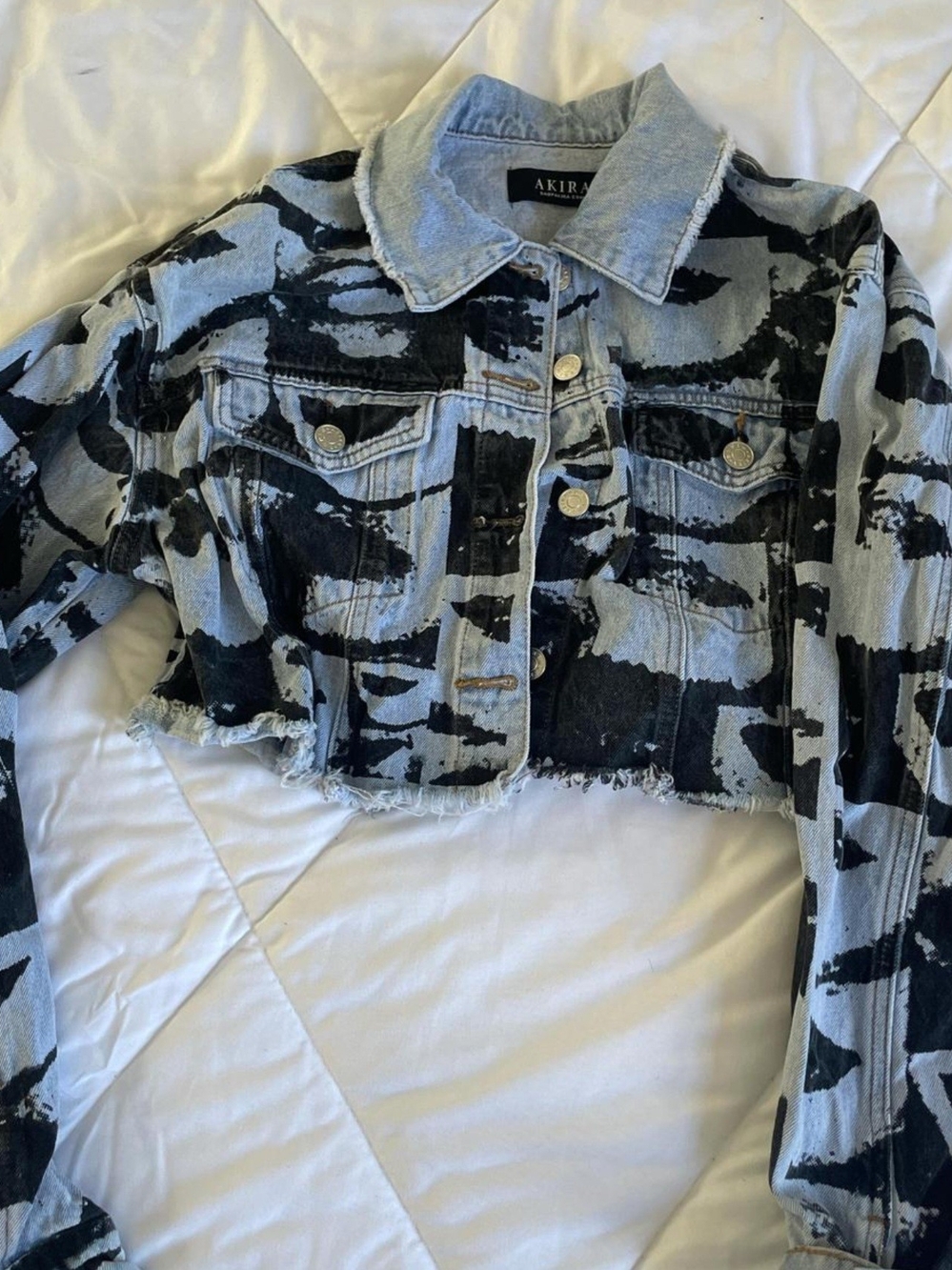 AKIRA Light Blue & Black Cropped Paint-Print Denim Jacket